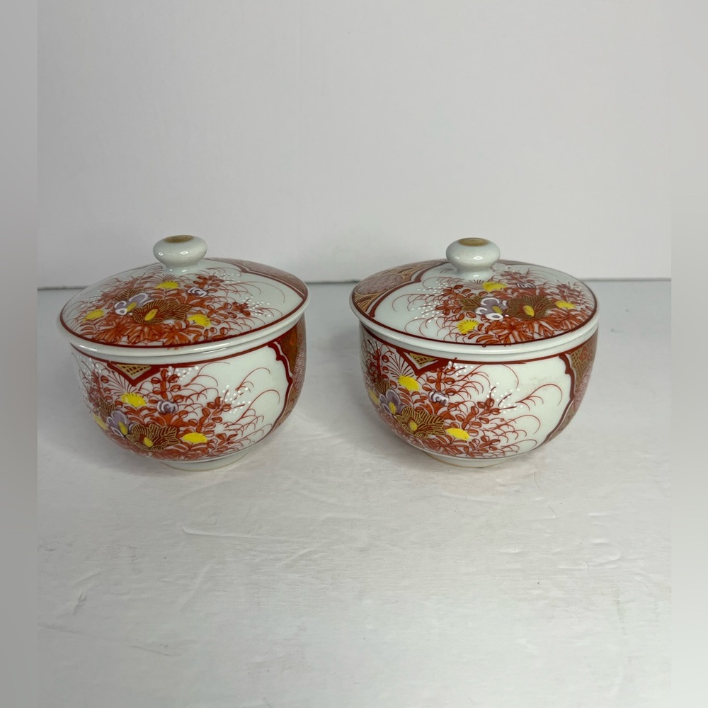 2 Vintage Colourful Japanese Kutani Porcelain Teacups With GoldGilt‎ Lid Signed